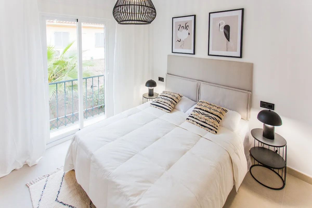 050d16d5-09ca-4caf-b3e0-2308b38896a3