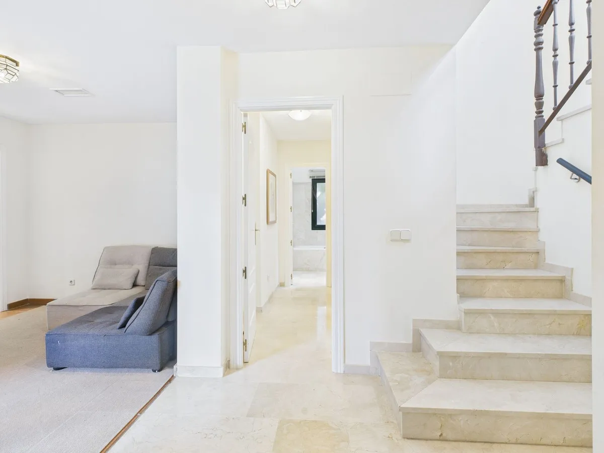 35f89f05-c1c2-4b03-ac10-dd58d9675da5