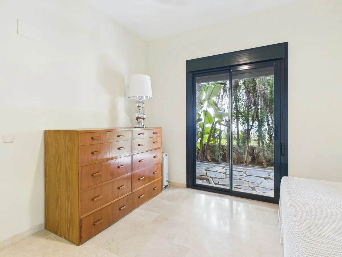 520a2b49-dca5-4ef6-bb2d-60b04d5dad37