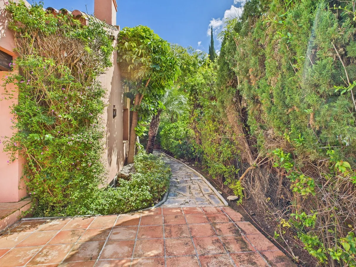 573d389d-0630-4ecc-b540-2f2710395bbd