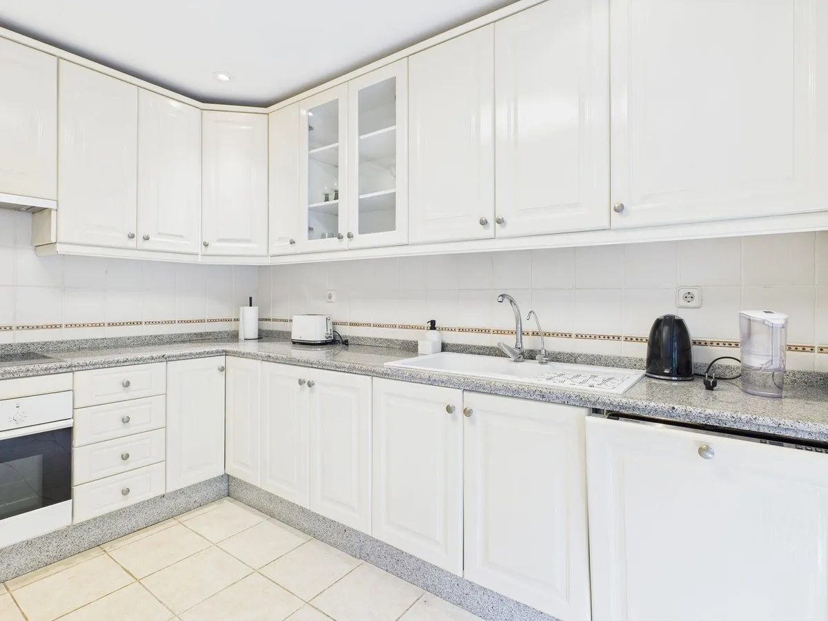 6db36eee-1ced-4845-9fd5-49fc9884de6e