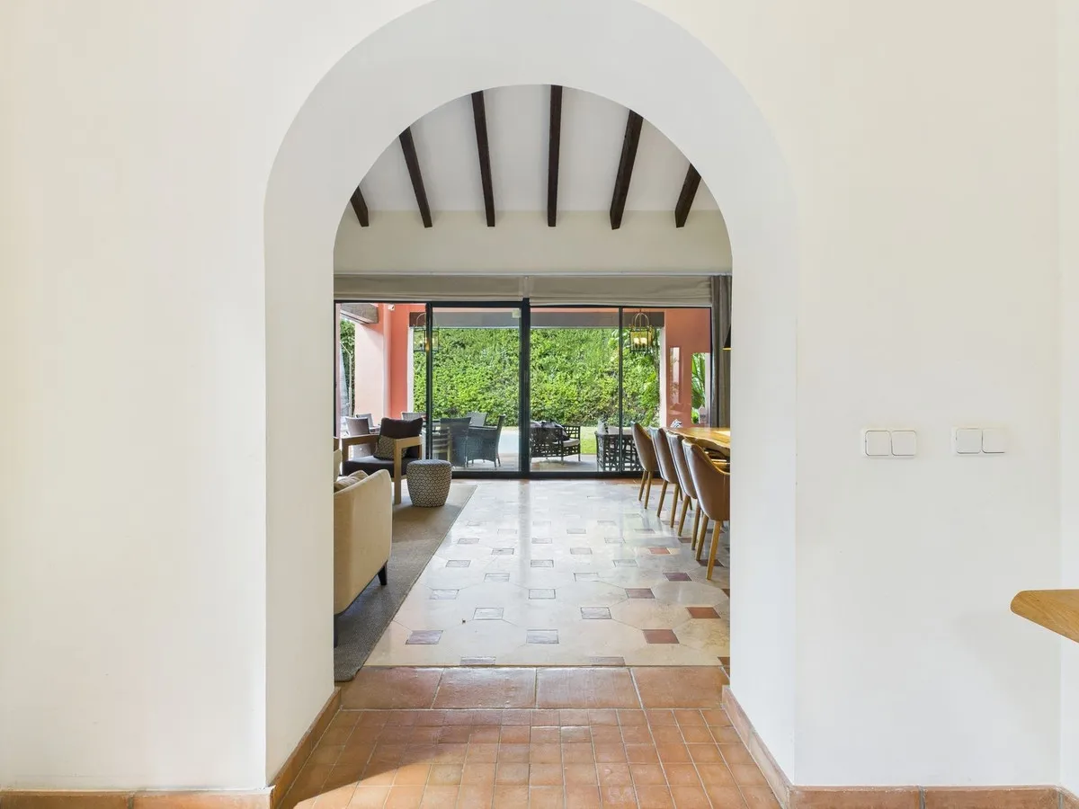 9db31b09-ae7d-4d4d-808b-ad154ef230a4