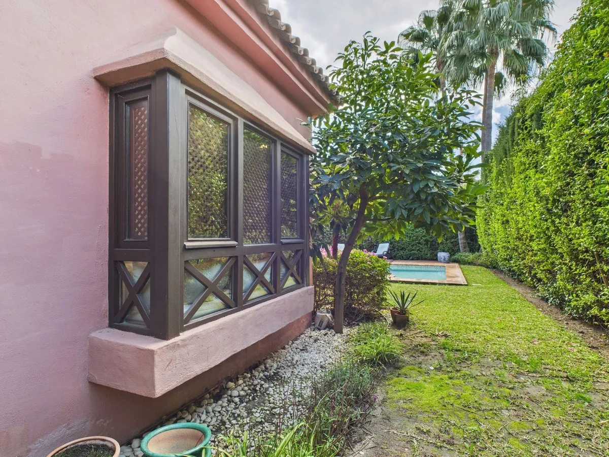 defe9f13-2cf1-4225-884c-f51c0fe6039e