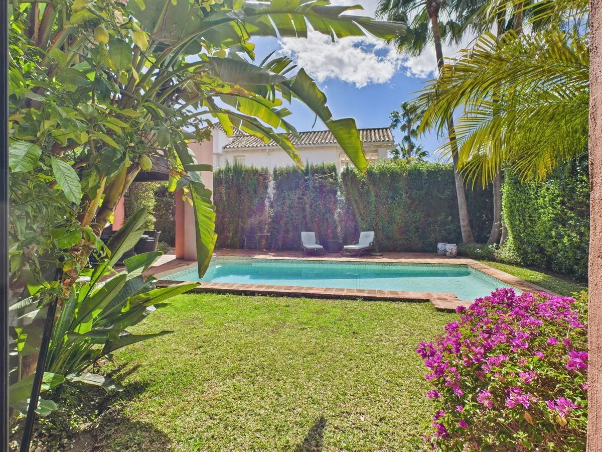 ebb23844-0c76-4e29-ada9-1afc0ba26d02