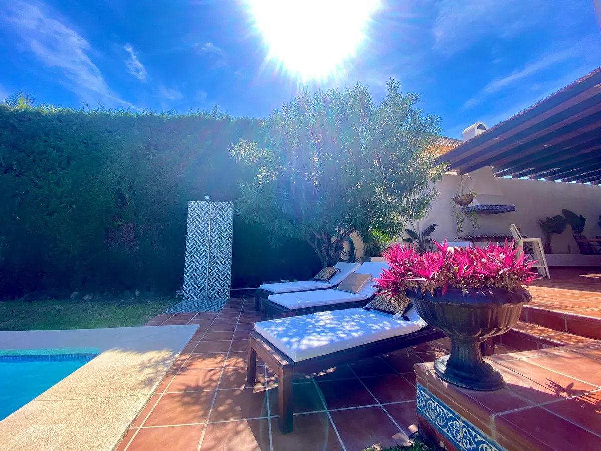 1de44d48-7a44-4f80-b24b-03247ac6512e