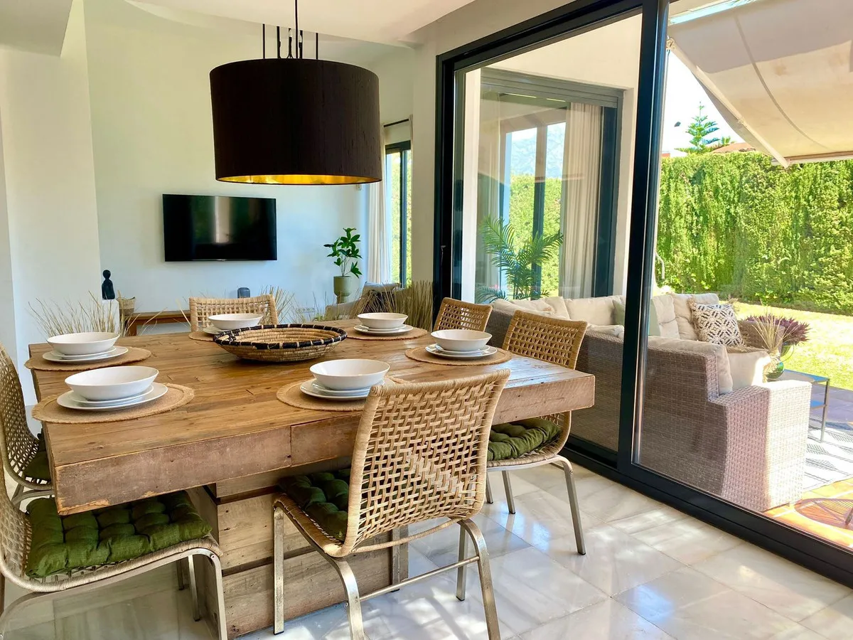 a3e2f4bc-2c4b-4314-8fcf-2d428256ad03