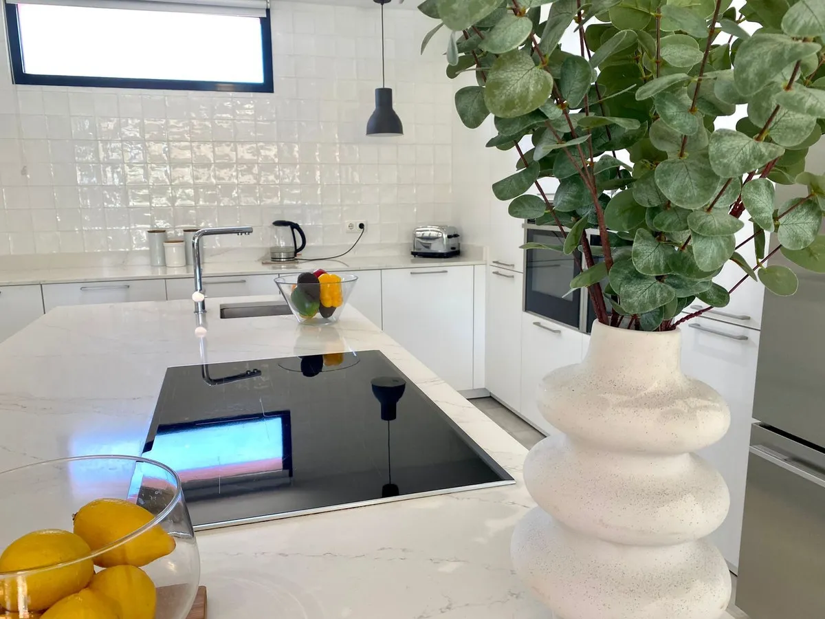 e49dfe02-9d71-4941-9a9b-92ae07873422