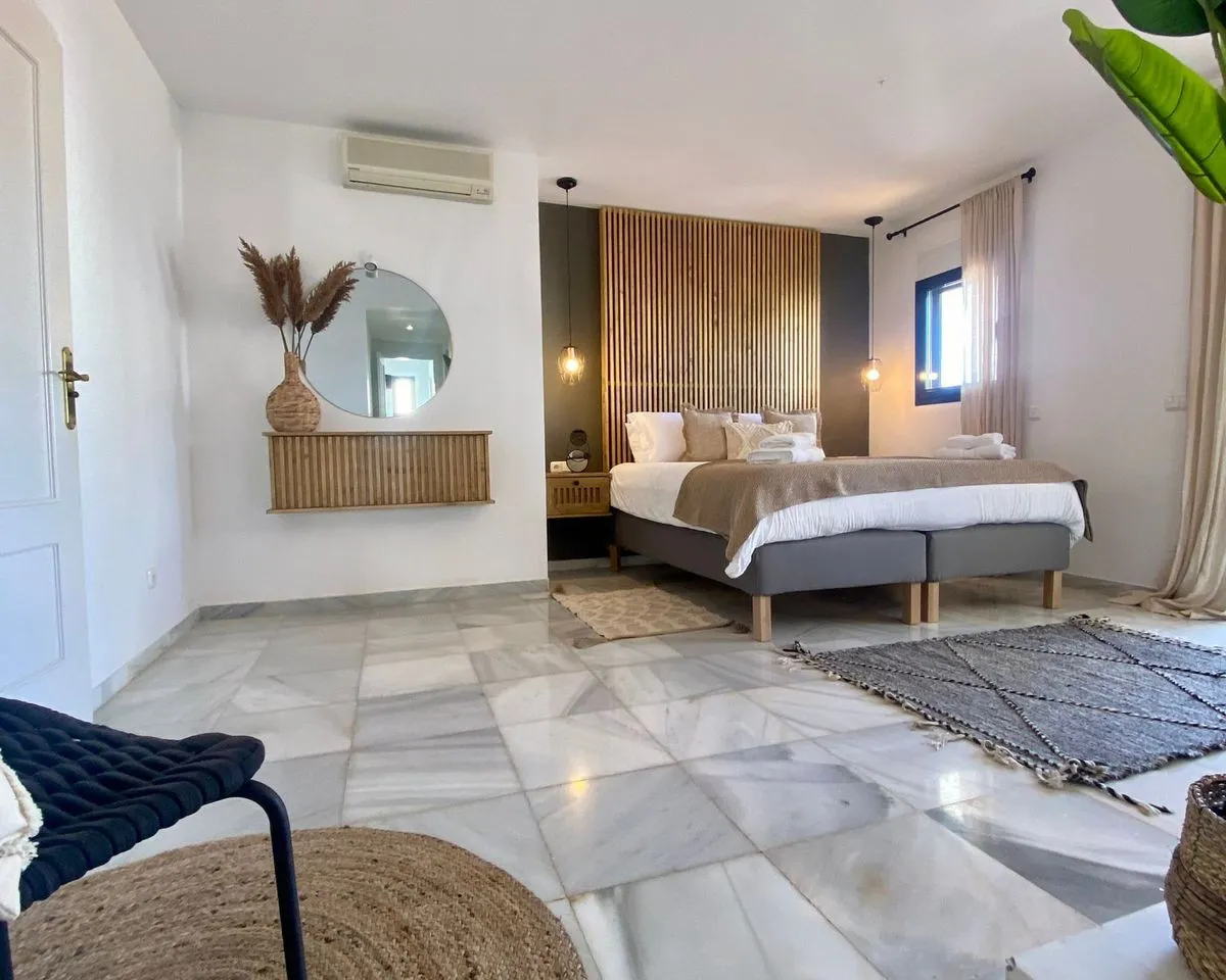 ec37b039-0812-4ef5-a7f7-a16dc799bc43