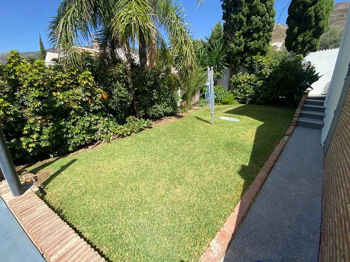 40103cf0-7968-4140-9cea-c2cb7ac29083