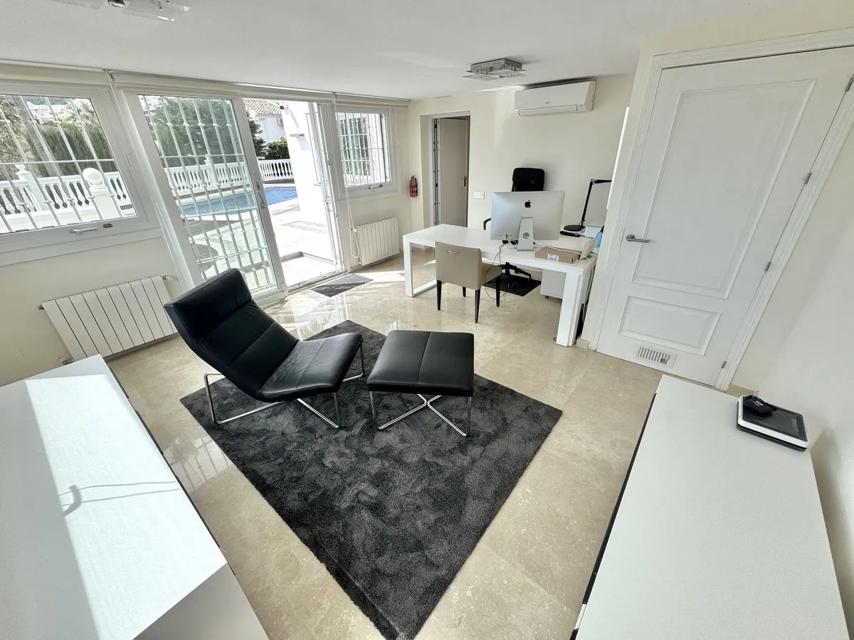 57242e4a-3101-4afc-9ce0-686647b18b0e