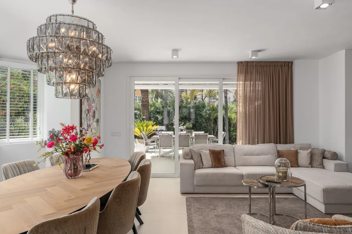 35a3f9ea-3ab5-4783-acfe-ca0e84996c96