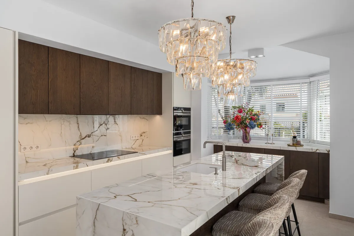 5dbf3433-d39f-417b-b162-700b9704032c