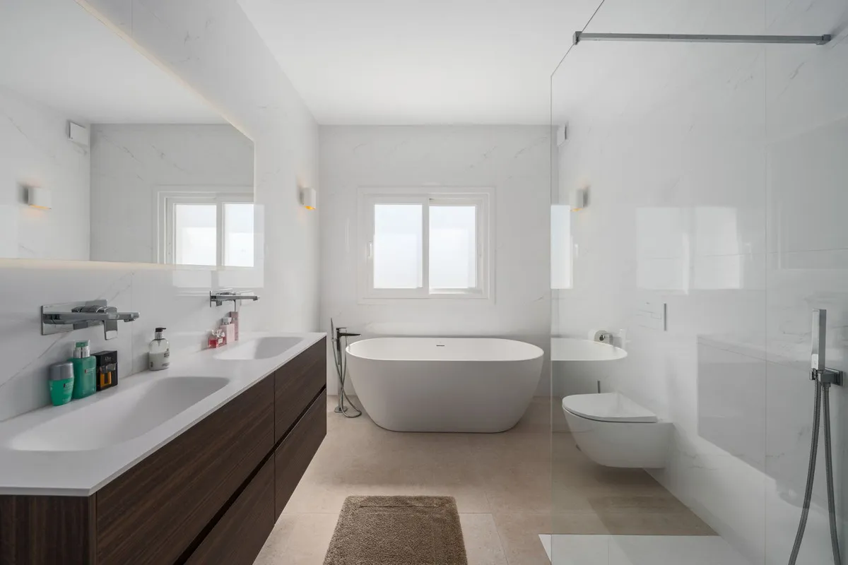 e30f72a3-bd4c-4905-806c-dffdebd696f2