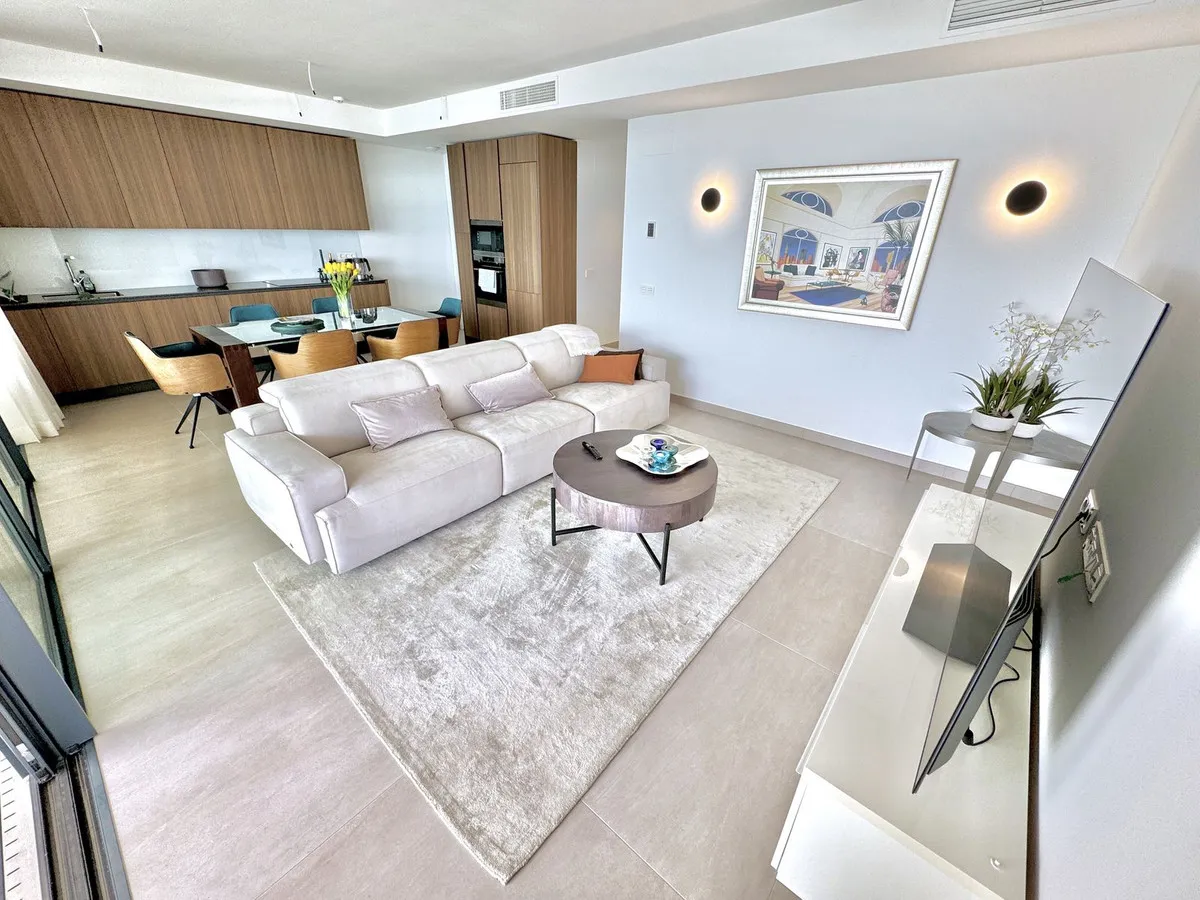 1f38cc95-8258-4cdd-8efc-83bacca807db