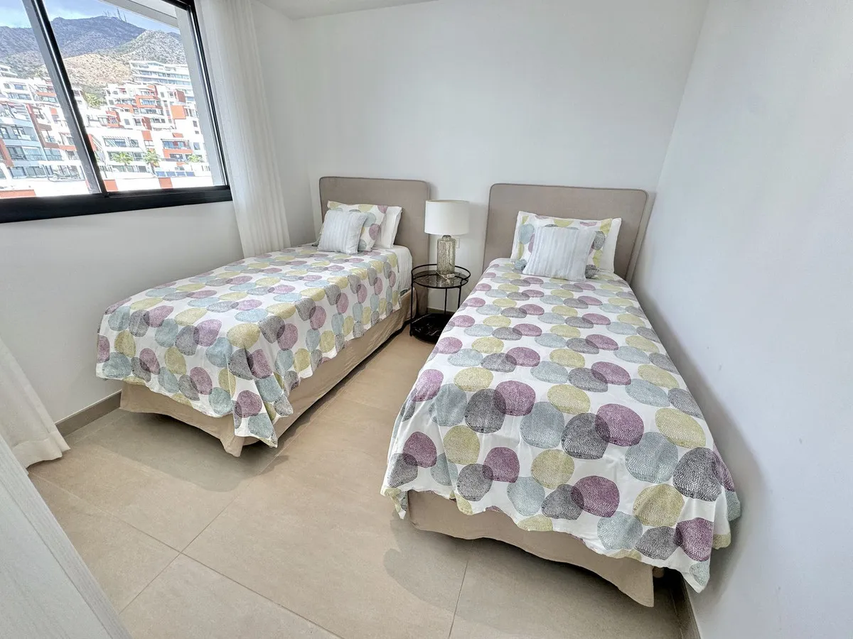 6407a8ae-16fb-4242-bf83-ff740871e59d