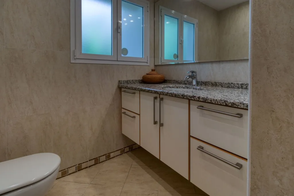 264473b3-e726-47ca-8e78-707d45c9cf36