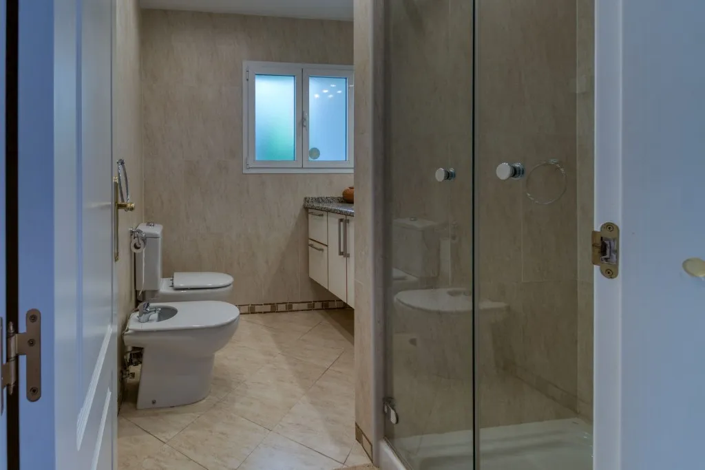 6ff5f1ed-87c0-4982-9583-16fe6d883c0e