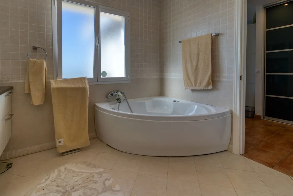 b231d486-1fa0-4022-b89b-30f8c86895b4