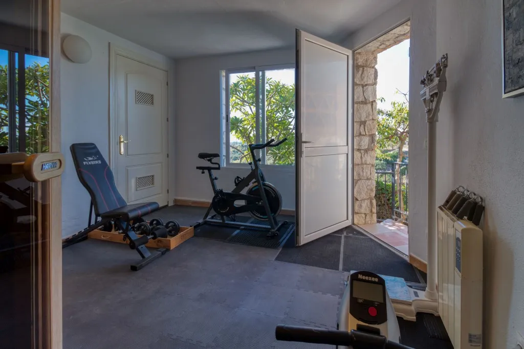 bc6e9857-a9e4-402a-8019-fc44e13b9047