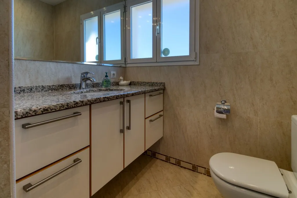 e41bf173-ba57-4197-a3b2-f04381657050