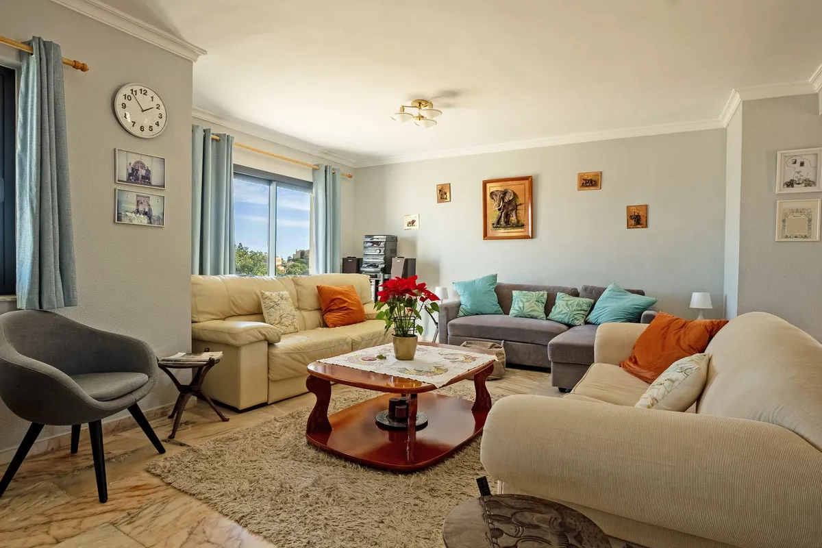 f6866c06-a2c1-463a-8b2d-2ef65be51ffd