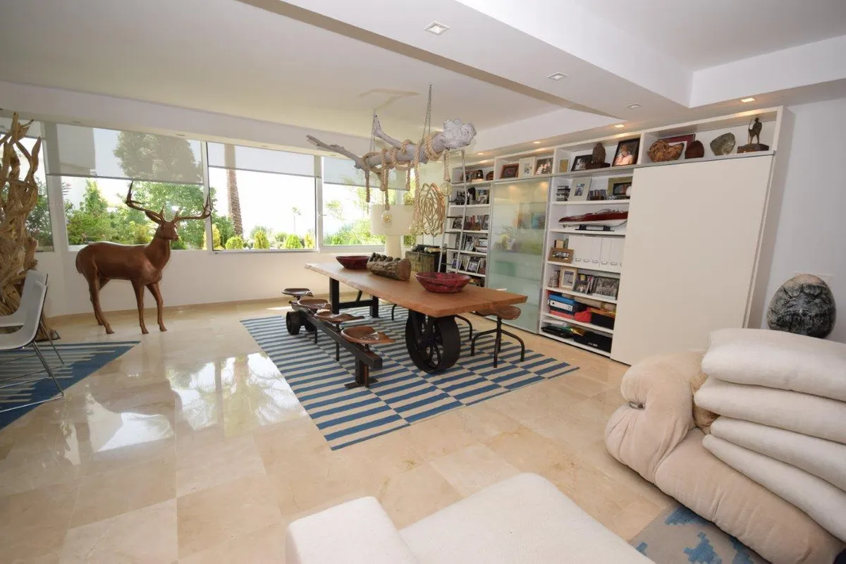 aea3d5be-7af1-4cc5-b431-dd7f667cd171