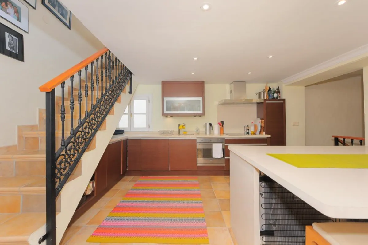 c839a72f-bff6-406d-a732-8430f2cda62b