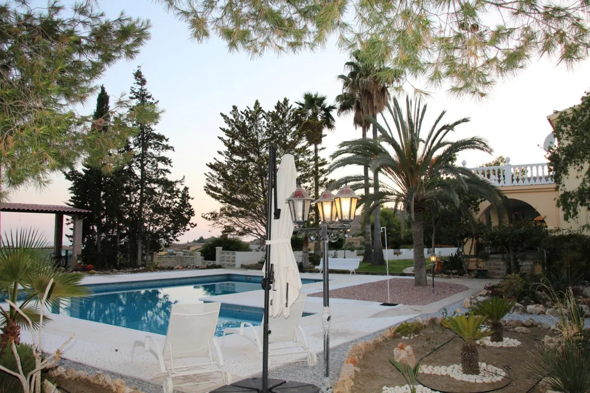 33932871-a8c2-4161-b79c-4ce5cc5d183d