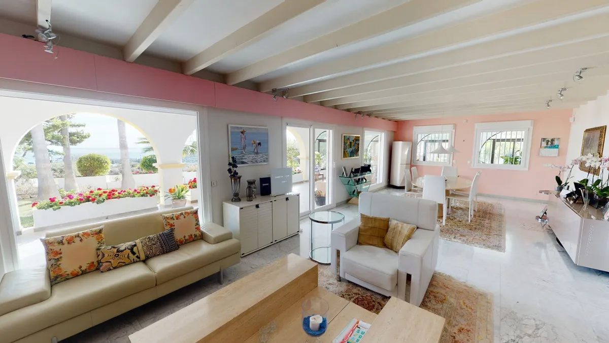 75d43f19-e7c1-48a5-b4f8-c97500fbac7d