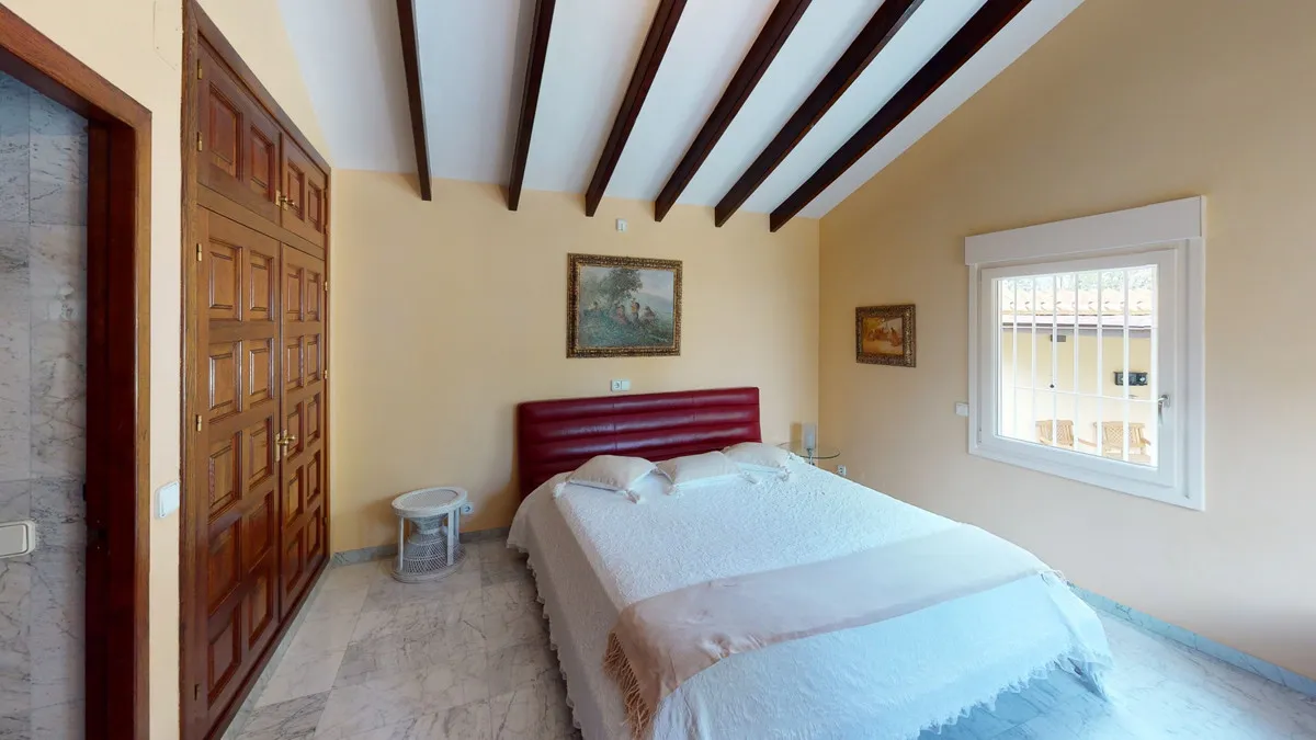 8161761c-2183-4e34-82f0-00904d6d74af