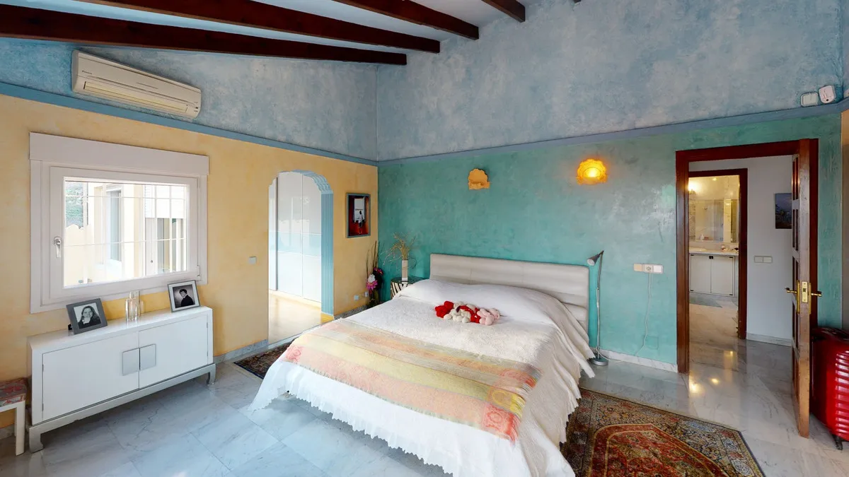 977cc50e-4ddd-41e9-bc64-dd21af99d0a2