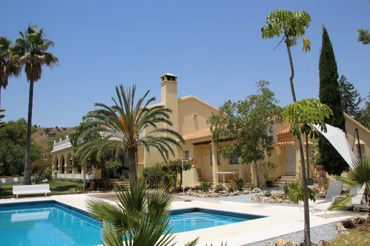 cf5e74f3-4842-46cf-8c7a-c10a94646d03