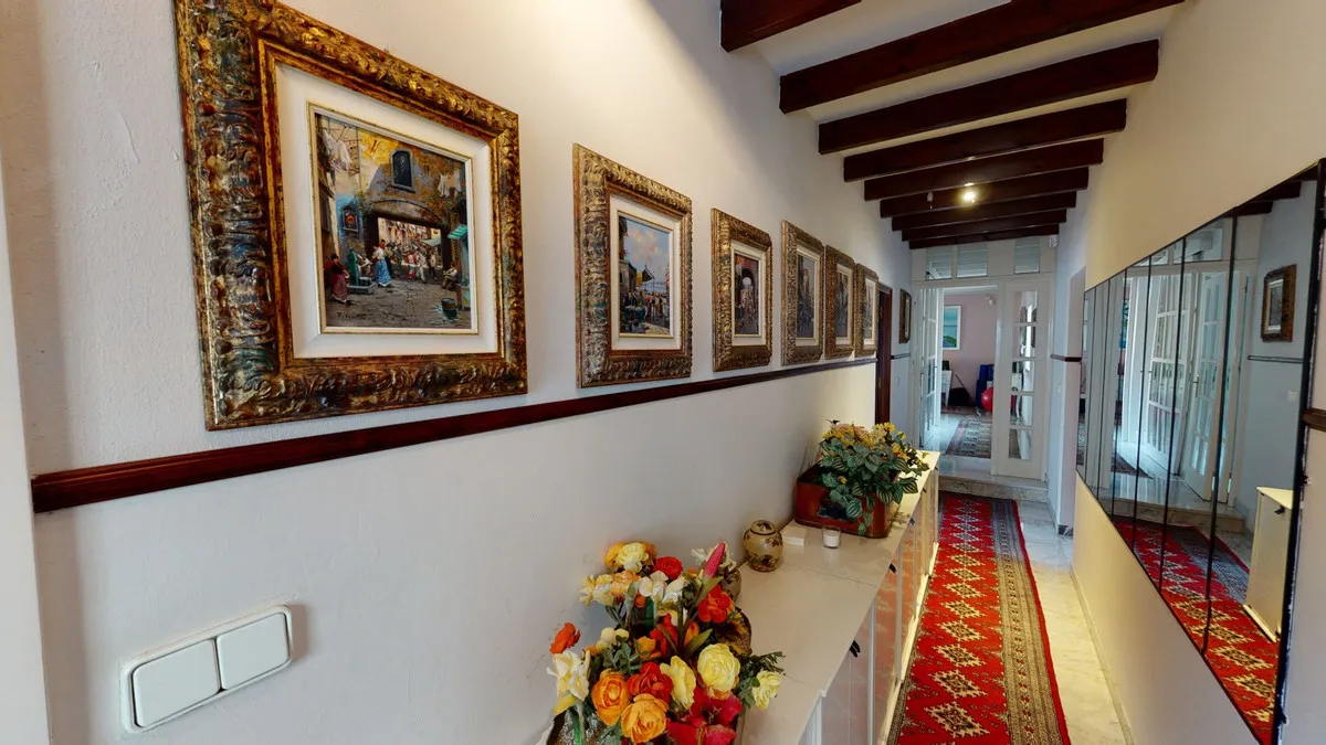 e7714aa9-5744-4494-8d21-c7ac028d4b7a