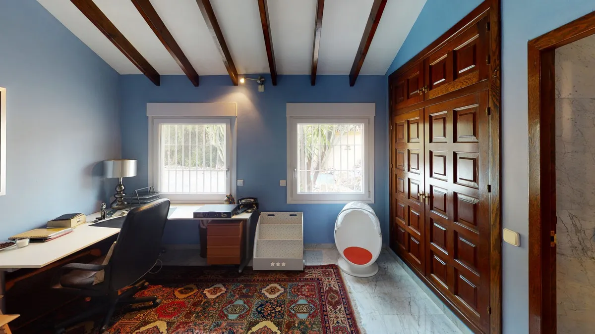 e7cef0f3-31e8-445d-9cd6-ed93014e1c19