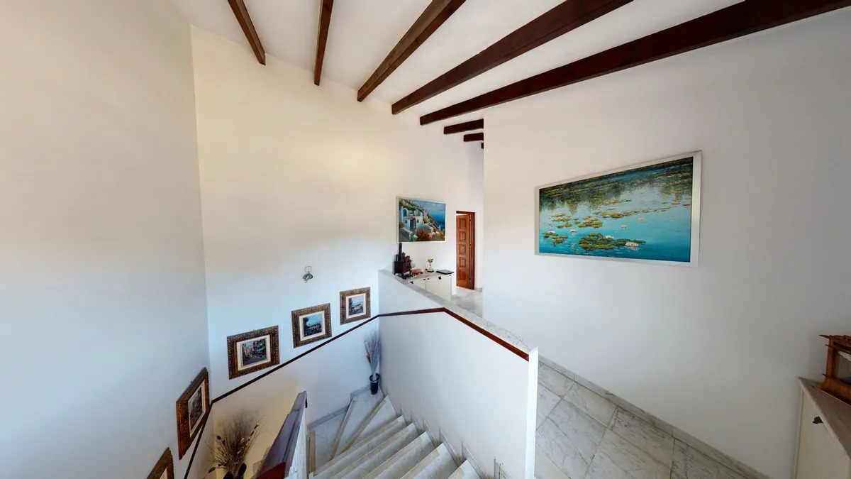 eb5de63d-e775-440d-a762-031ef77a0039