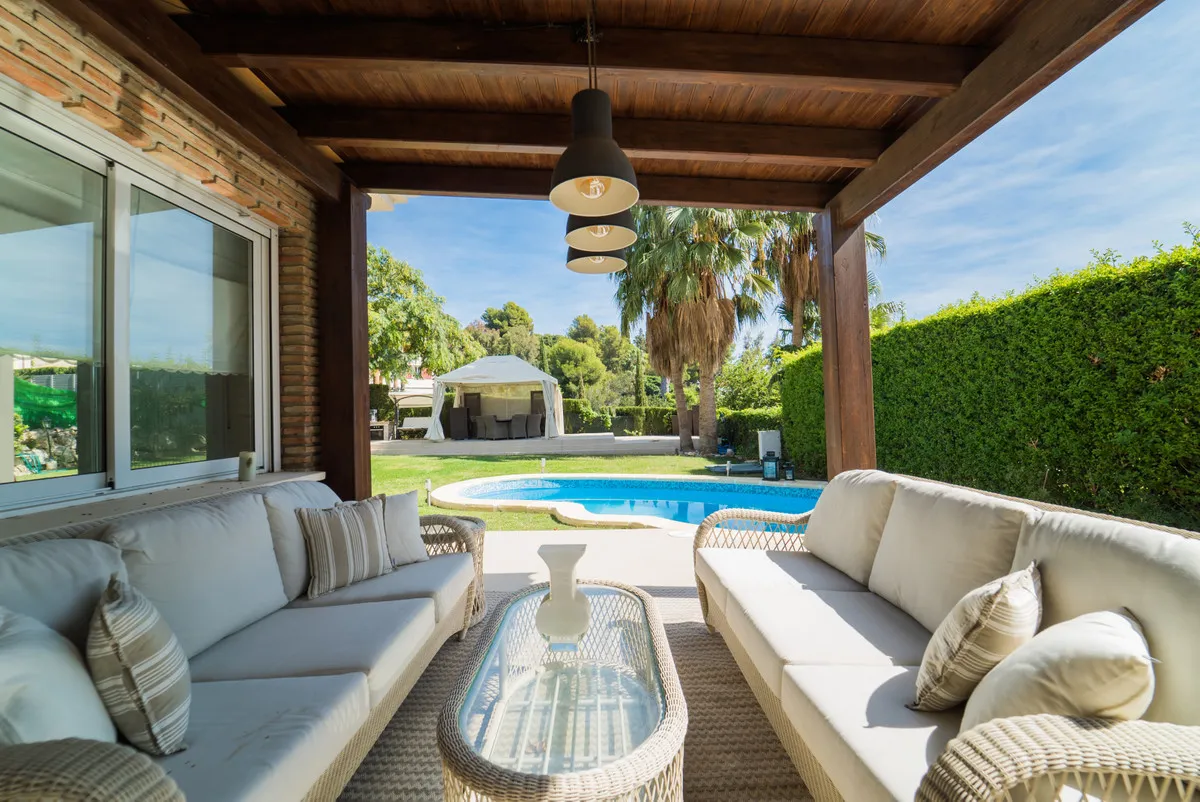 2221559a-0a48-48fe-adde-49d253120df4