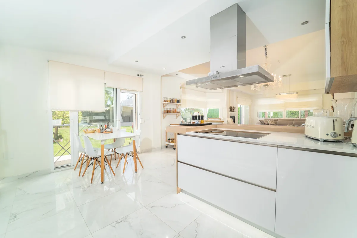 580dad9b-3e7a-4cf8-9002-4aeb291e69bb