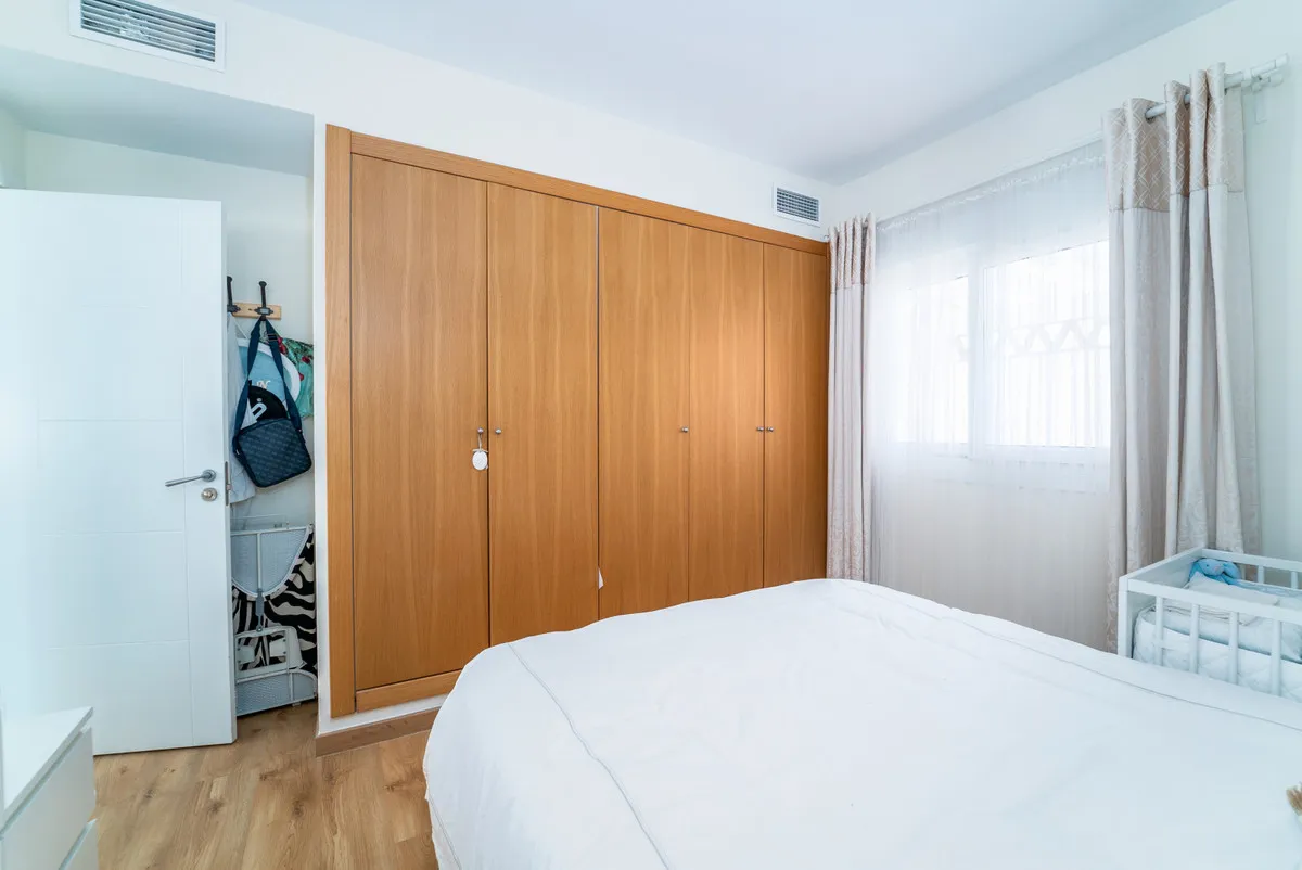 8cc37dd4-0110-4b8b-8338-3963a3ac44c2