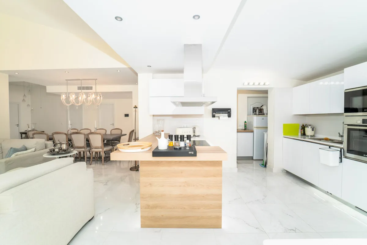 acdb1b81-1006-4fbf-a46f-eb3b064652bd