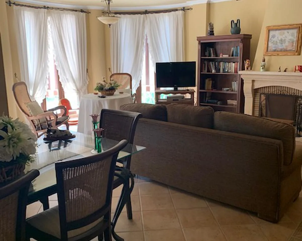 084f888e-2690-4ef8-8826-96c2376cdb2c