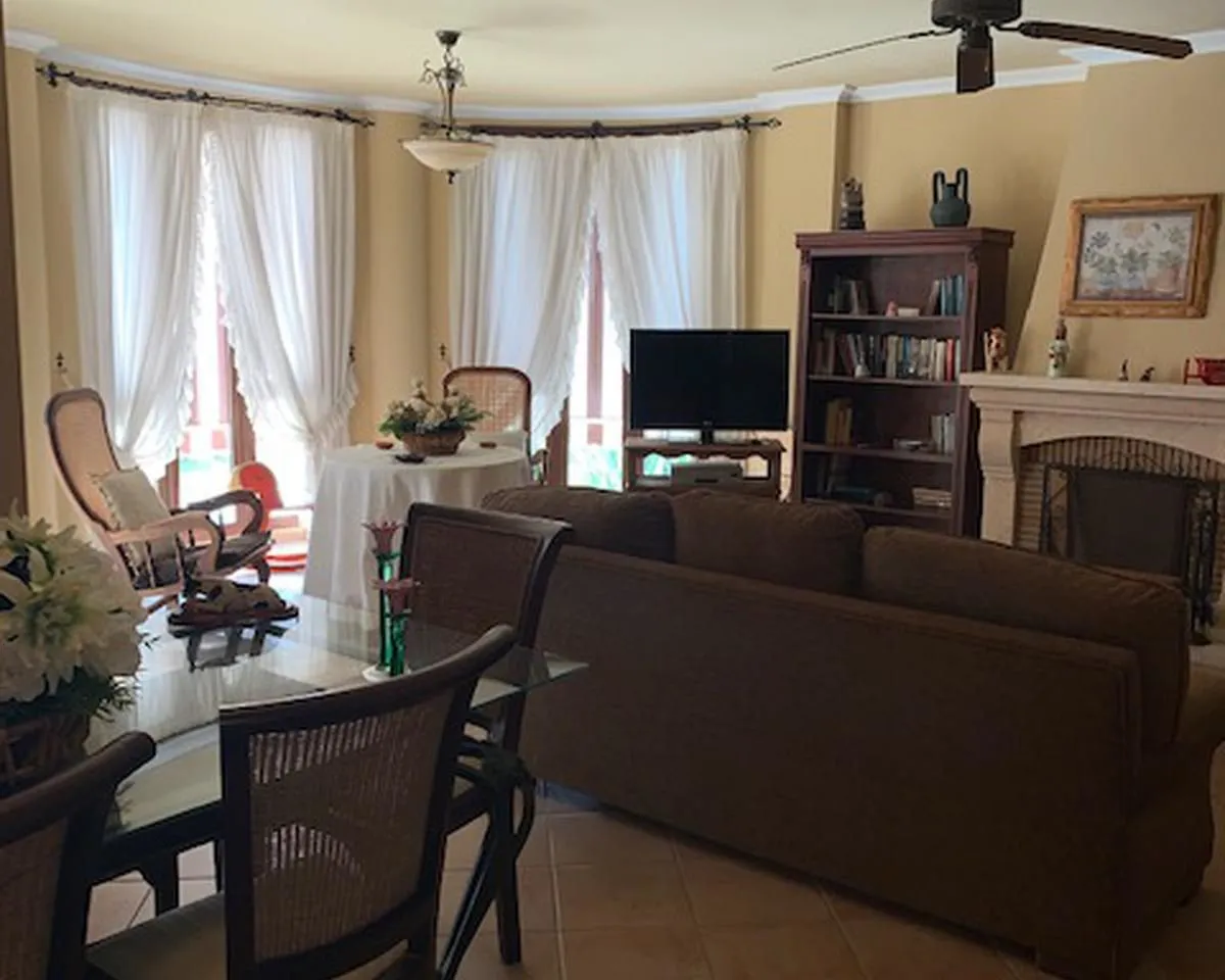 332886b1-c7b7-4cdd-8409-f7a0ec576f09