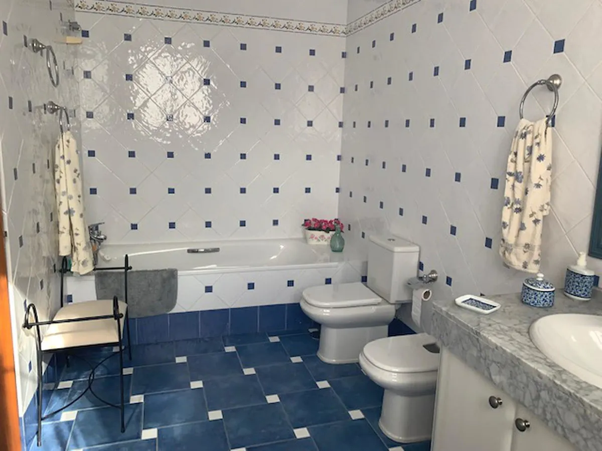 8d08c0bd-69c0-4d88-8077-709ae19c9d91