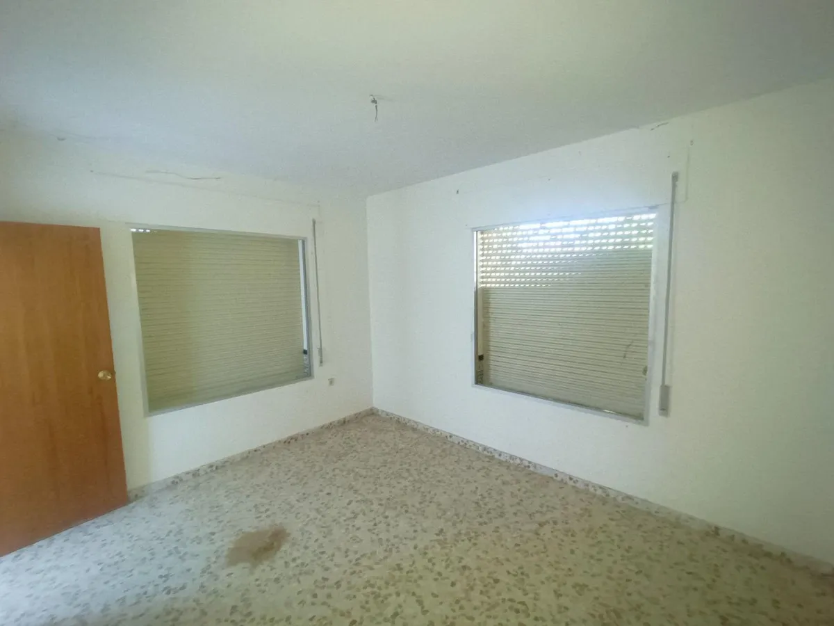 5599d83b-807b-43b2-ae91-399678f8a96f