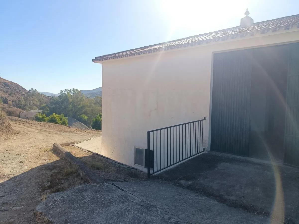 85ed395c-6f8e-4ad5-8cb0-2ea7095dbe29