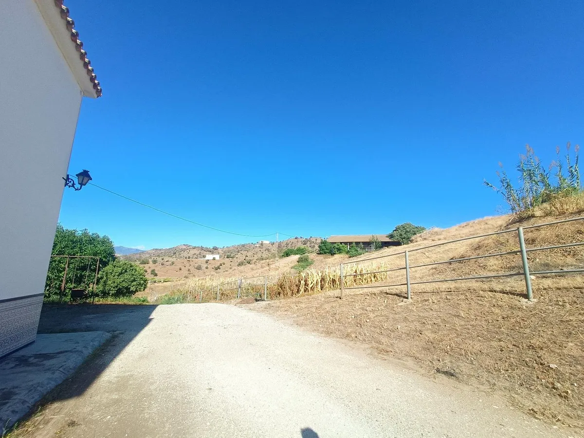 b3db552b-f568-46a6-9e8f-86493b96f616