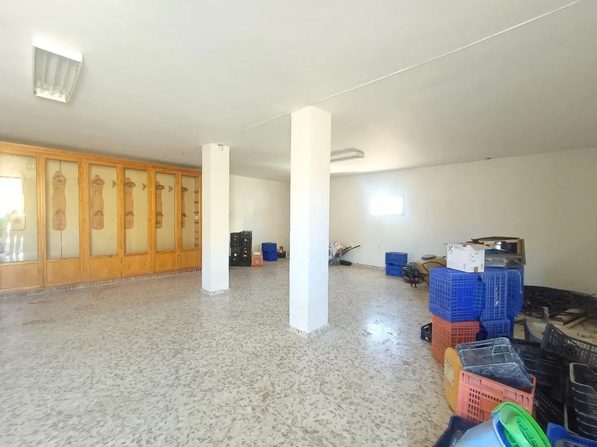 f1f6afcf-18db-4122-8043-6975029fefc8