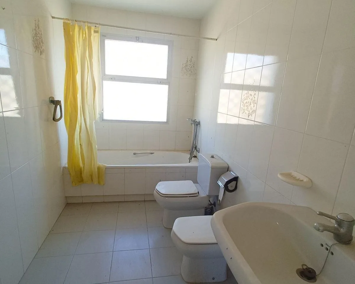 fe096921-b464-4abb-896e-6149d015d5a1