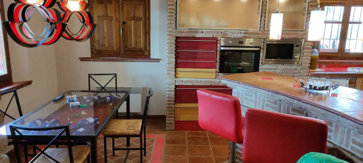 c18b23dc-dce0-4ec6-bfea-f3951c1eb64b