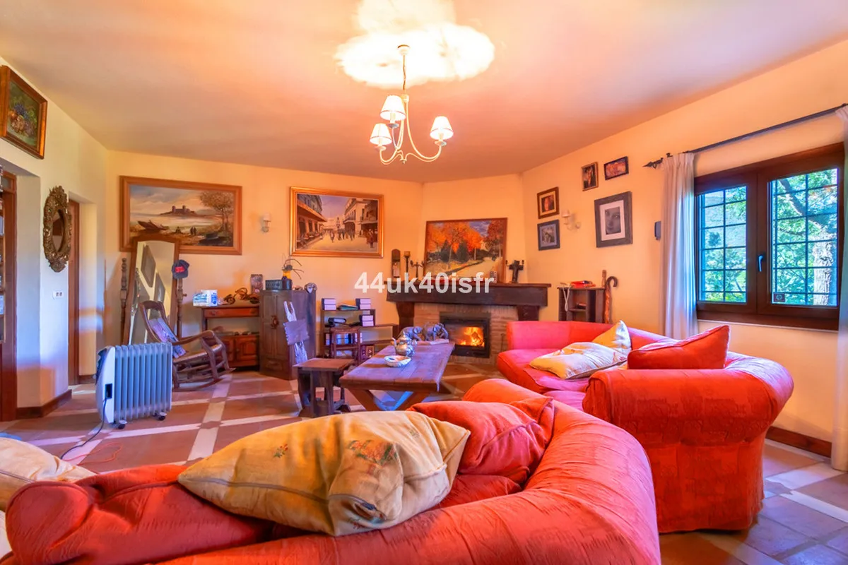 145f257d-c544-4daa-b511-8394eca55e52