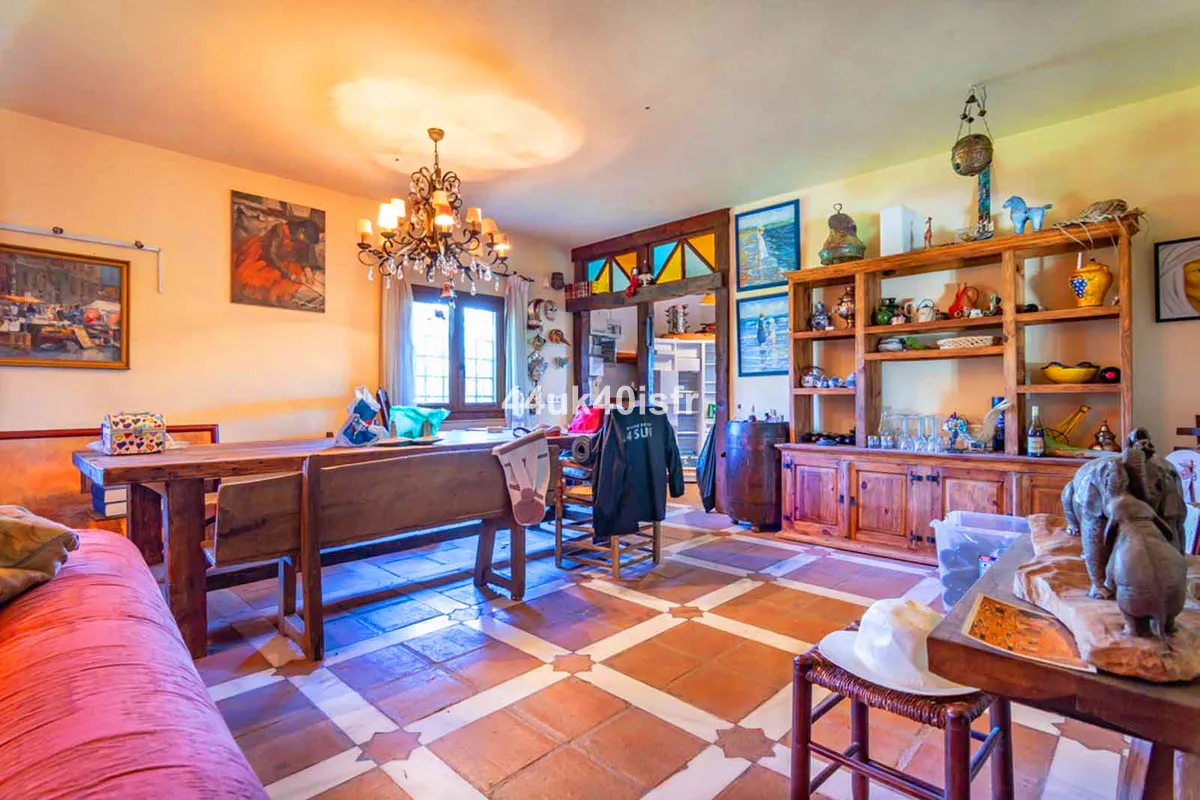 7455e895-c676-4154-9eb6-cb99ea73746d